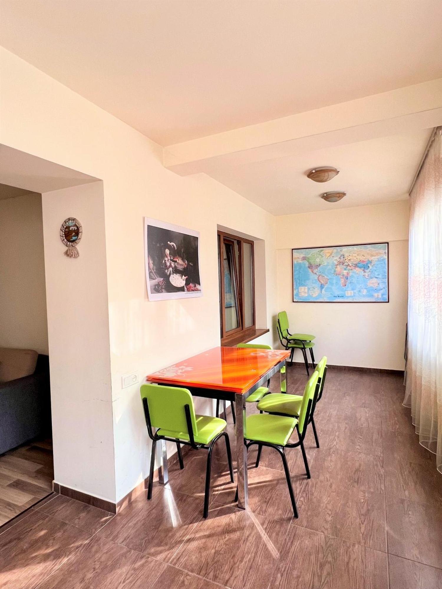 Vernisaj Apt At Republic Square & Ruben Tours Yerevan Exterior photo